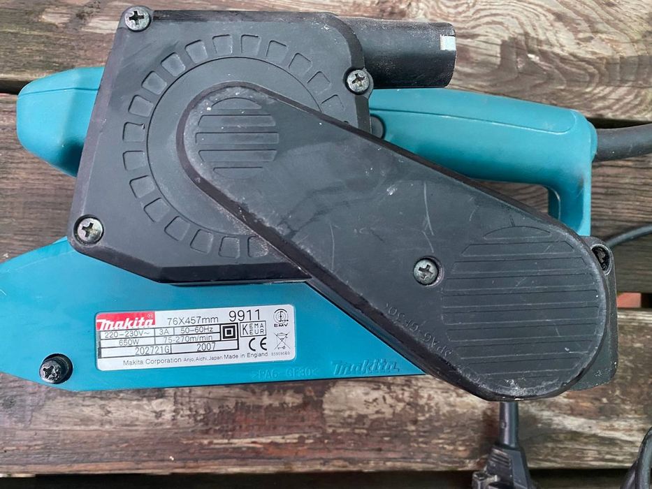 Шлифмашина Makita 9911