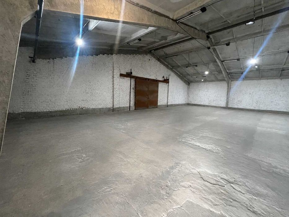 Оренда складського комплексу з рампою та заїздом 1109 м² Сарни - склад, виробництво, комерційне приміщення, логістична база, депо, сортувальний центр