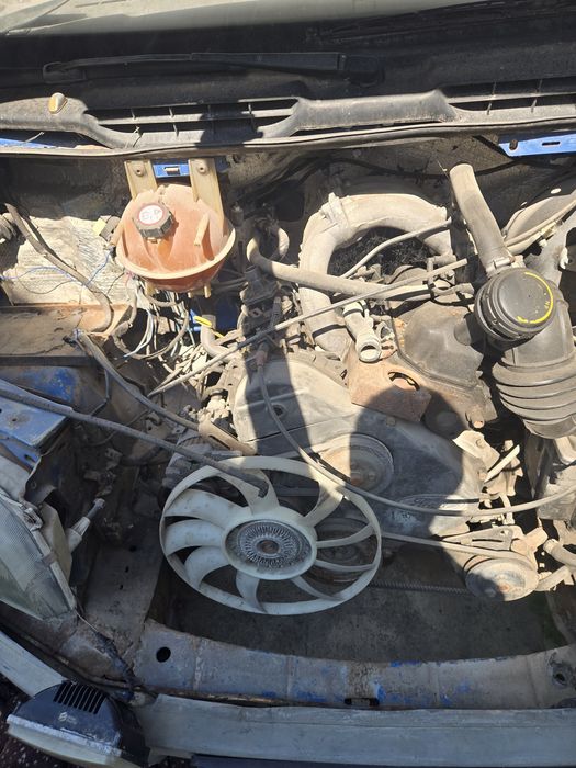 продам буса Ford