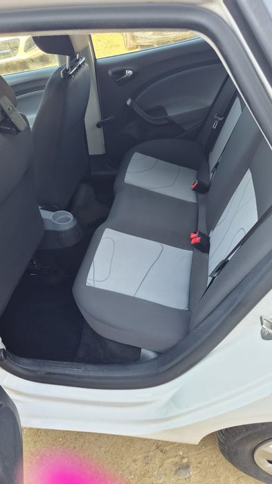 * Seat Ibiza * 5 Drzwi * Lift * benzyna * Klimatyzacja * 2014 Rok