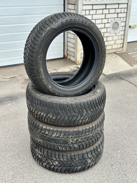 Гума GoodYear 205/55/16