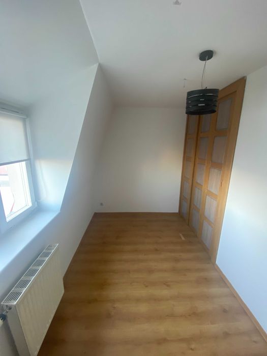 3 - pokojowe mieszkanie w centrum Rawicza - 63 m². Niski czynsz. Cena do negocjacji.