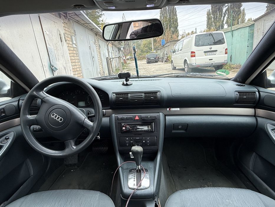 Продам Audi A4 B5 1.8 Автомат  тільки з Німеччини