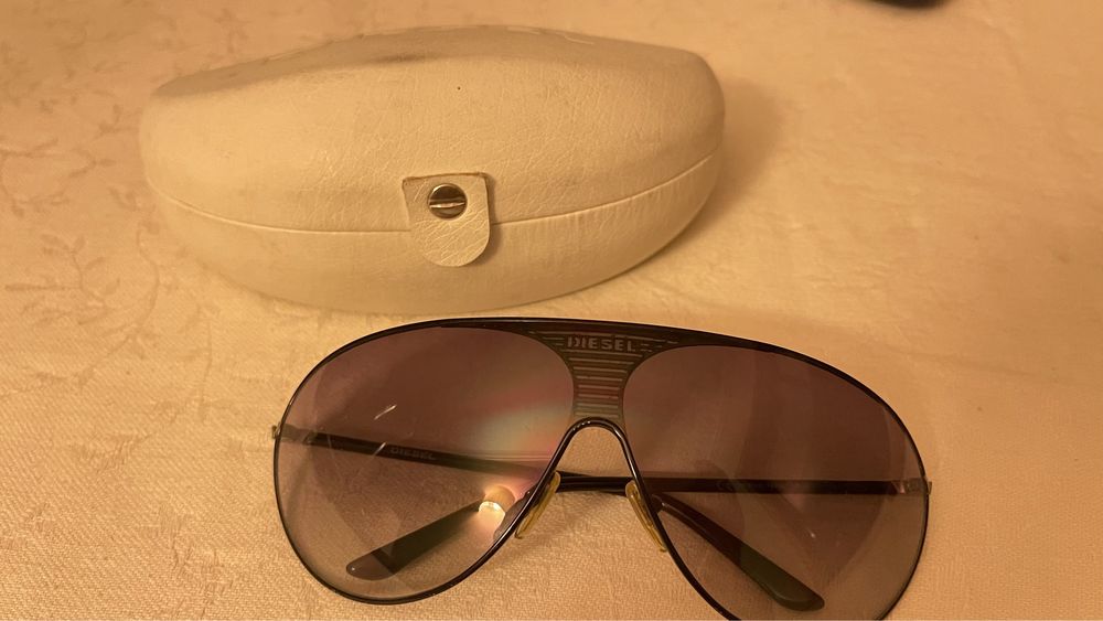 Oculos Diesel - Muito bom estado