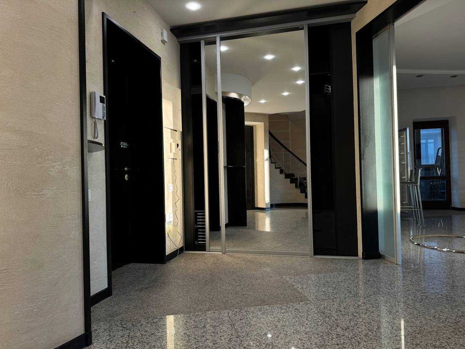 Многокомнатная квартира по адресу Куликово поле пл. (площадь 239 м²) - Atlanta.ua - фото 5