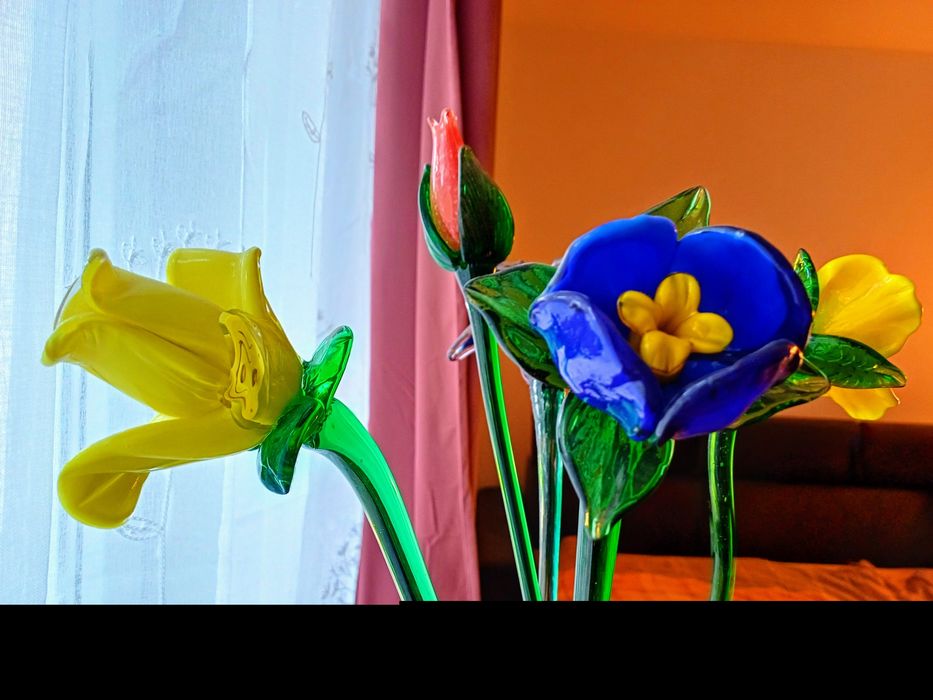 Цветы из цветного стекла винтаж Западная Европа