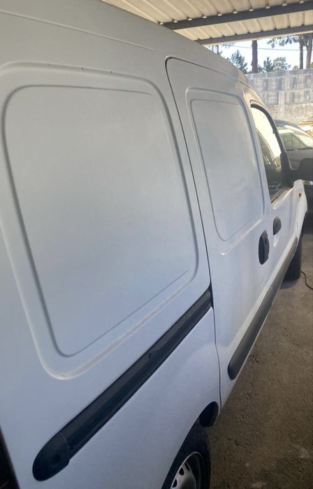 Carrinha Nissan Kubistar com insp