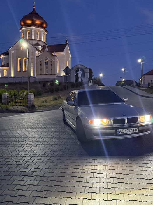 BMW E38 730D обмін