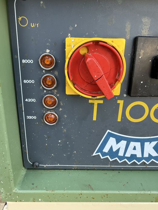 Фрезерний верстат Maka