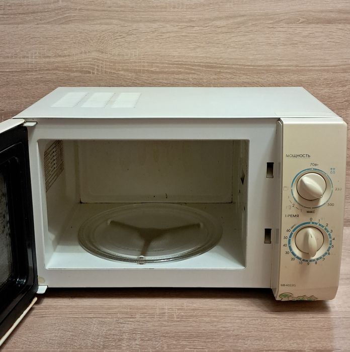 Микроволновая печь