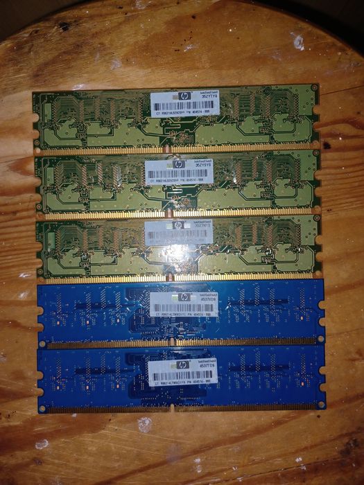 Memórias RAM 1 GB443306685823733761