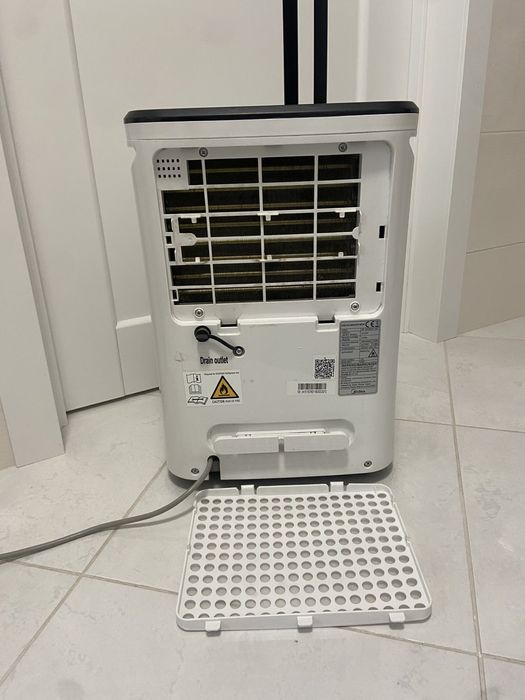 Осушувач повітря  мідеа  20 літрів