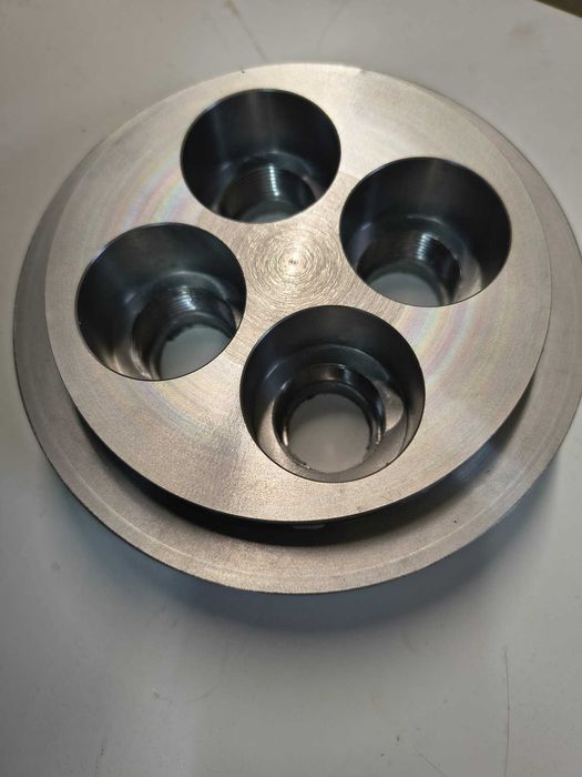 Toczenie CNC  /frezowanie CNC / Spawanie