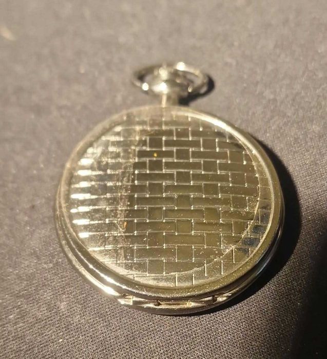 Relógio de bolso decorativo - Inicial H, NUNCA USADO (precisa de pilha)