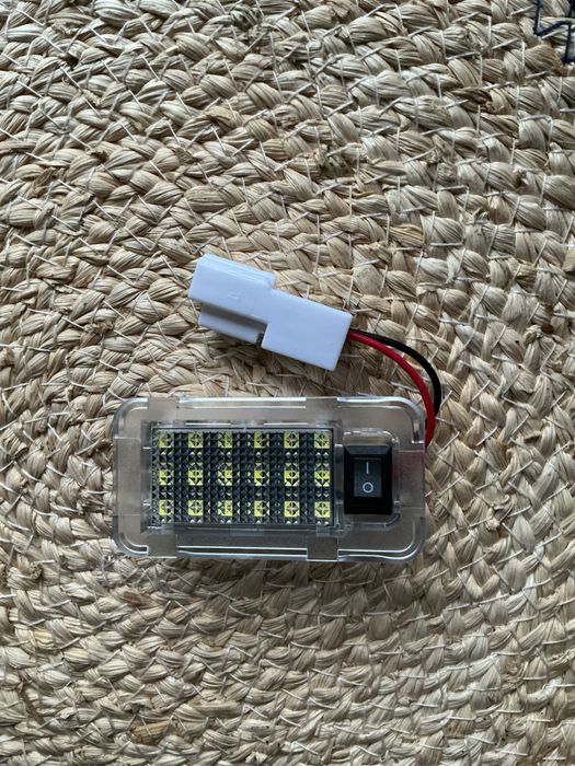 Led Підсвітка в багажник Toyota RAV4 Вантажівок