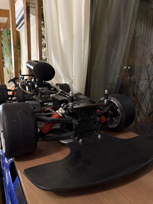 Model rc 1.5 carson fg splinowy zdalnie sterowany