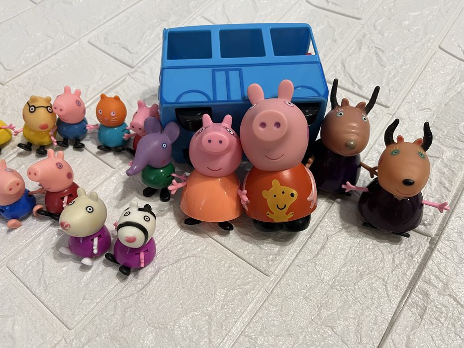 Пеппа Автобус фігурки пеппа