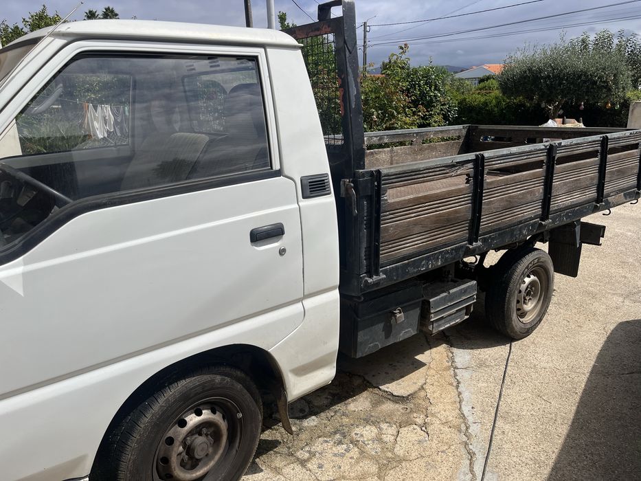 Mitsubishi L300