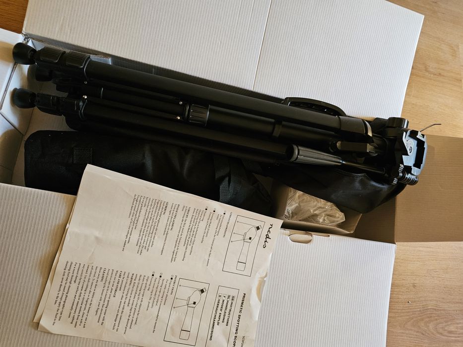 Luneta NEDIS SCSP2000BK Czarny