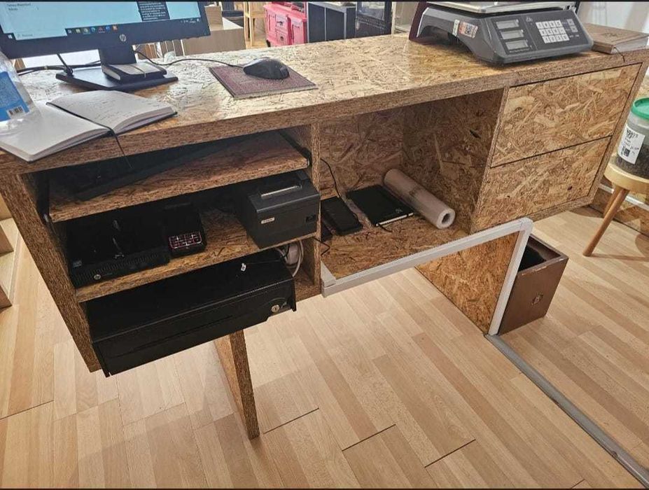 OSB Countertop with Drawers64285186443267121