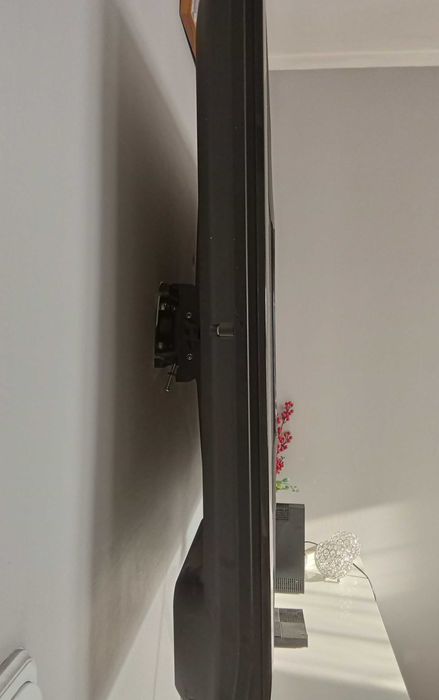 Telewizor Sharp AQUOS 42 cale