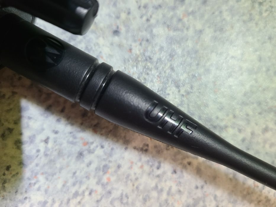 Motorola R7 UHF AES256