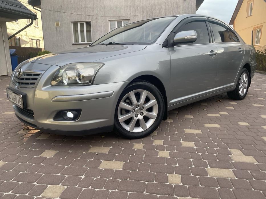 Toyota Avensis 2008рік