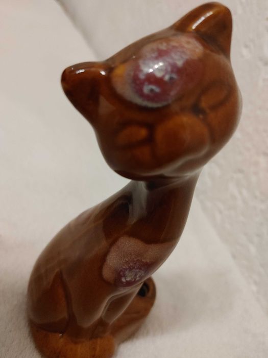 Kot ceramiczny z  lat 60