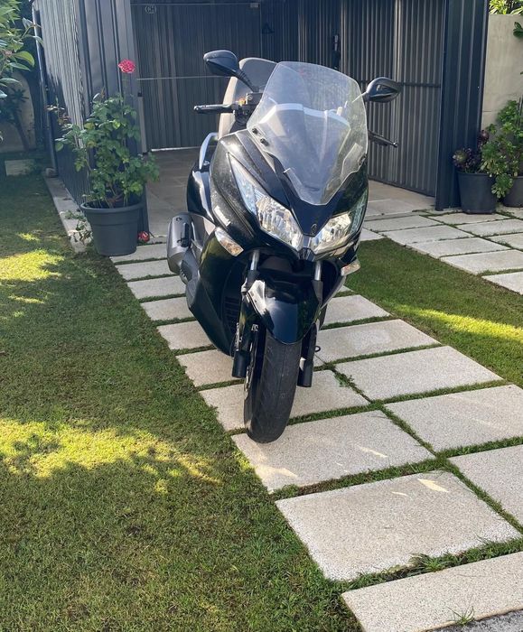 Kawasaki j300 como nova