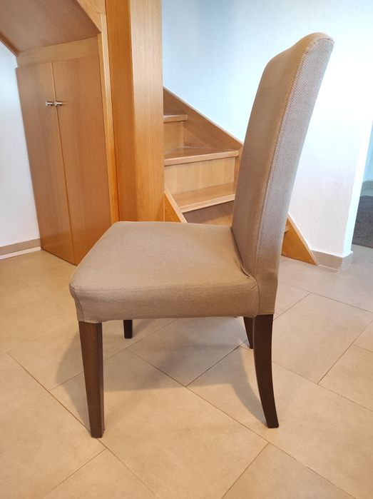 4 Cadeiras de mesa de jantar