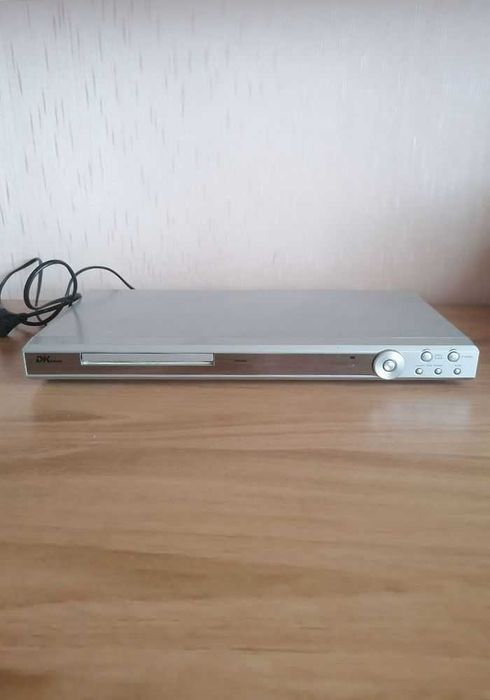 DK Digital DVD-480 player для програвання дисків
