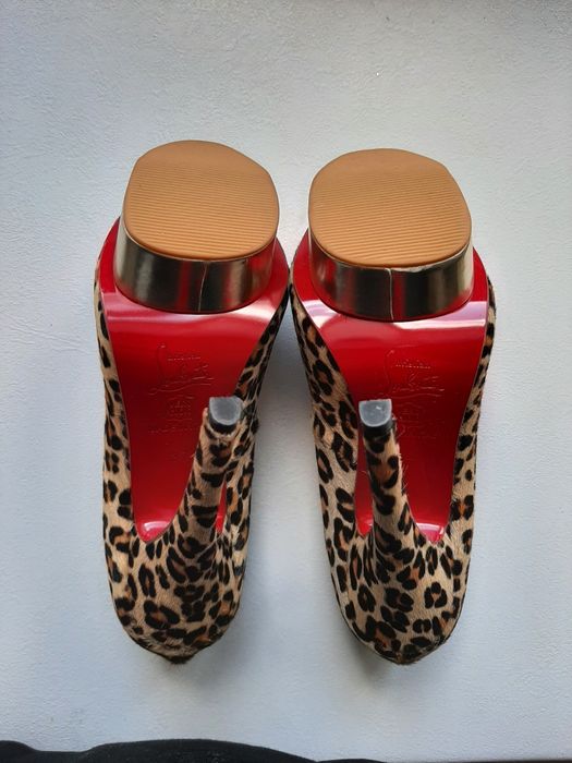 Туфли Лабутены 37 размер 180 гривен