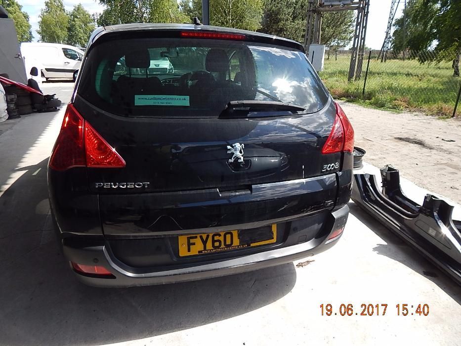 Peugeot 3008 2011р по запчастинам.