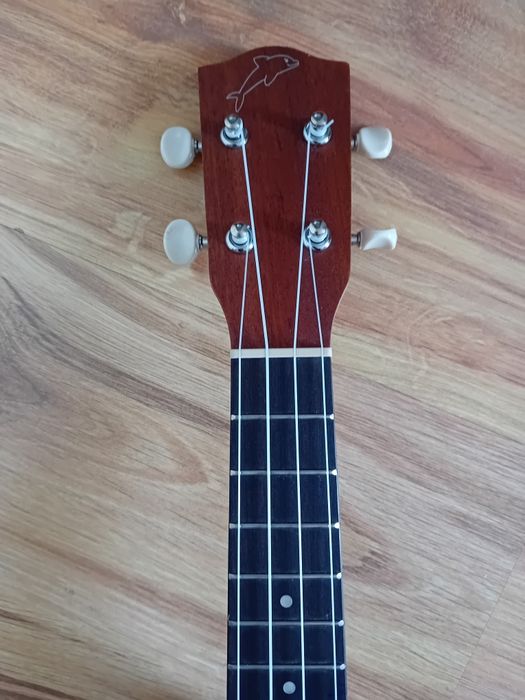 Ukulele mahimahi ms-st1