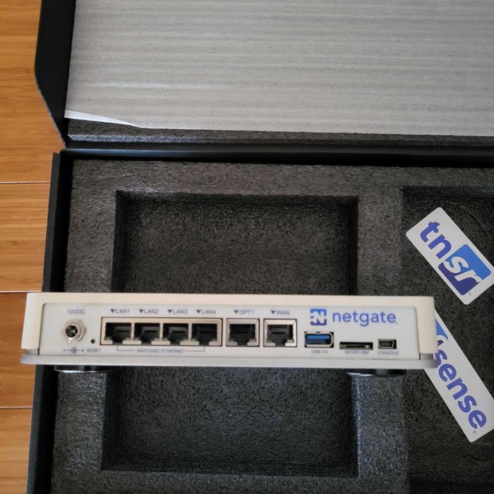 Router Netgate SG-3100445596454031216642