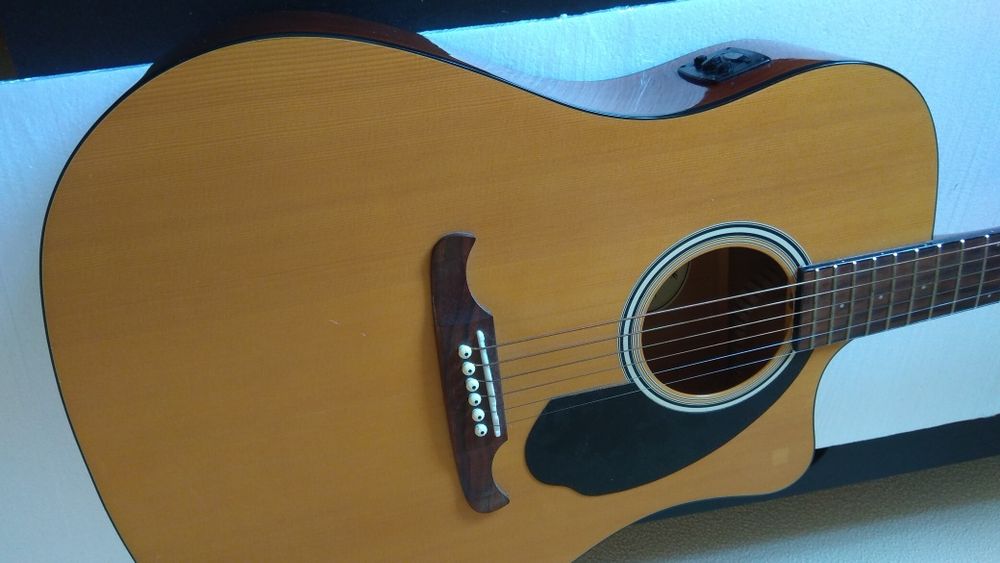 FENDER FA125CE com Fishman