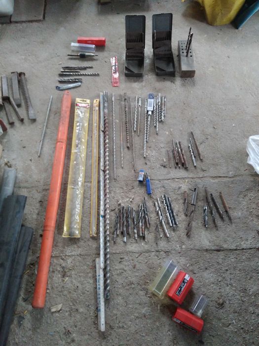 wiertła młotki wiertła siekiery pilniki