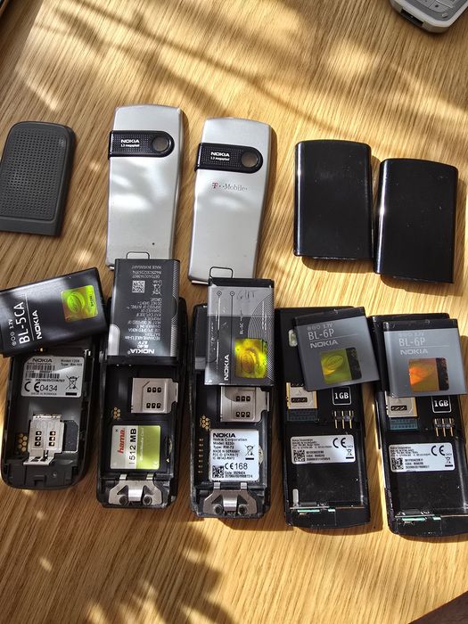 2x nokia 6230 2x Nokia 6500c 1x Nokia 1208