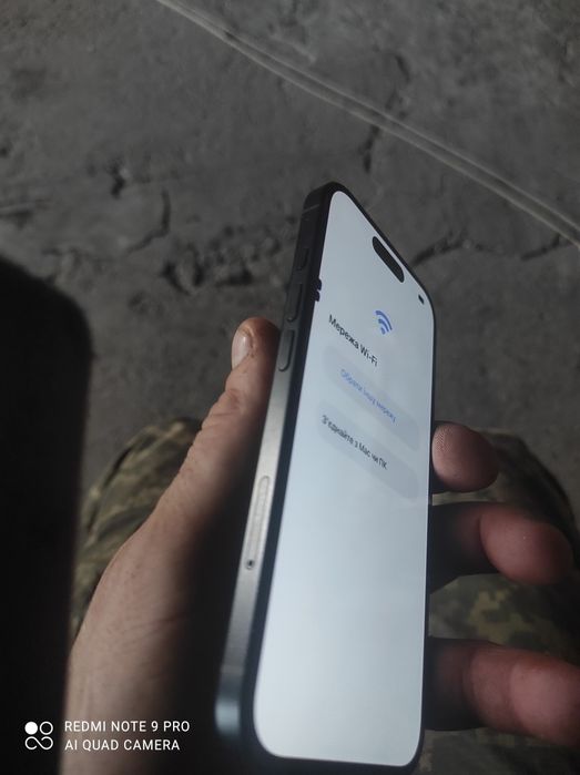iPhone 16  256gb neverlok на iCloud