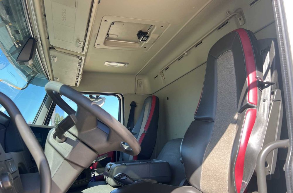 Volvo FMX460 8x4 2021р Самоскид тристороннім розвантаженням