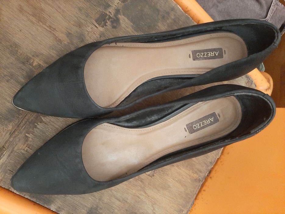 Sapatos Arezzo, 39, salto alto, pretos.