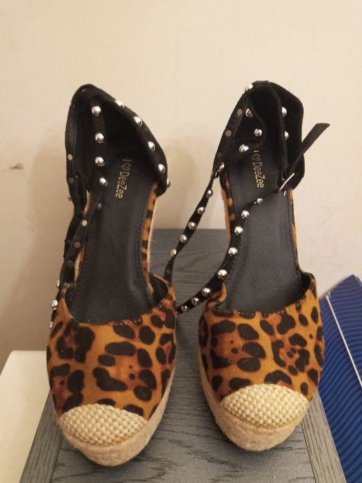 Beżowe brązowe buty Dee Zee r 38 obcas 12 cm