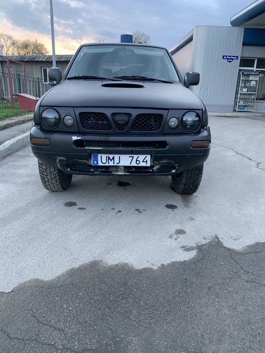 Nissan Terrano ll 2000