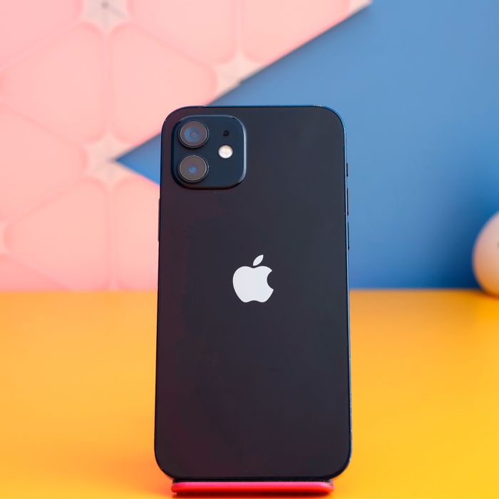 Смартфон Apple iPhone 12 64GB Black (178159) Б/У З ГАРАНТІЄЮ