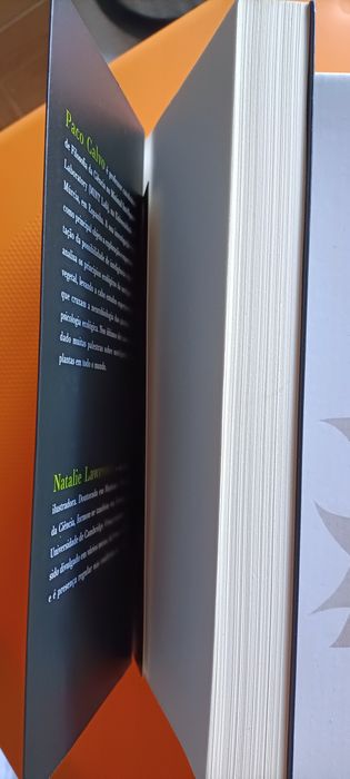 Planta Sapiens de Paco Calvo