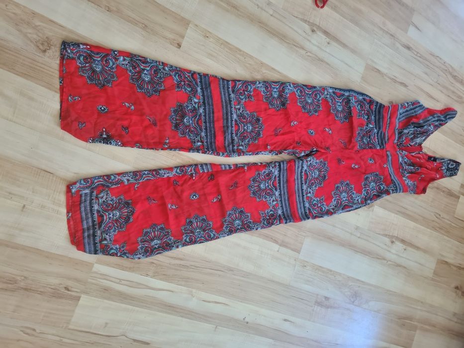 Kombinezon nowy  małe 38