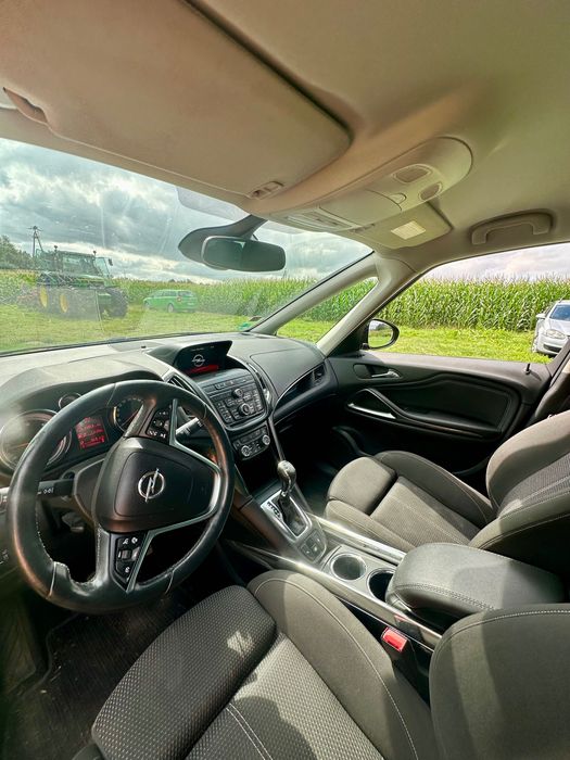 Opel Zafira 2015 r