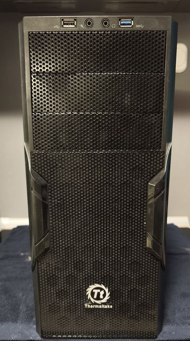 Obudowa z płytą główną, procek AMD FX6300, ram 2x 2gb ram