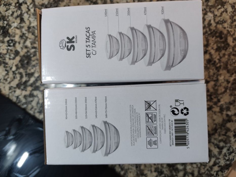 2 Conjuntos de taças de vidro com tampa