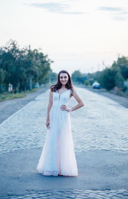 Вечірнє плаття або випускне